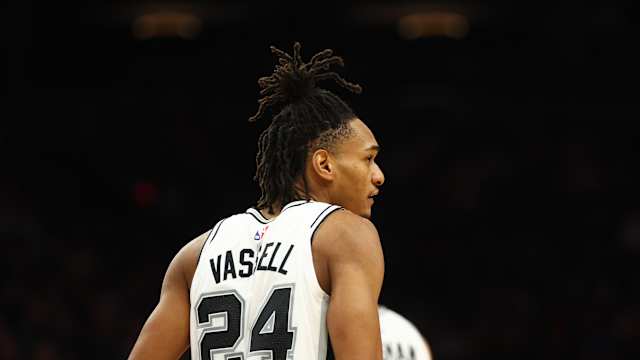 Nov 2, 2023; Phoenix, Arizona, USA; San Antonio Spurs guard Devin Vassell (24) against the Phoenix Suns at Footprint Center.